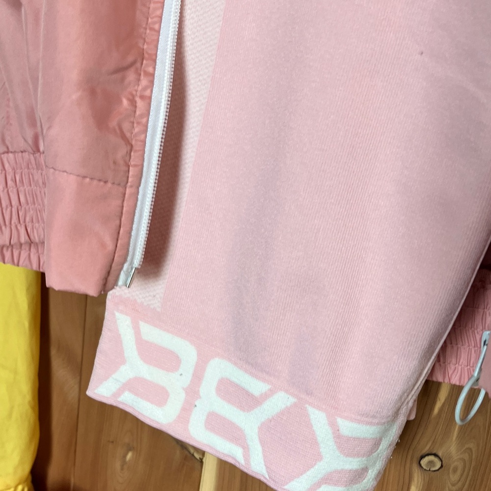 SET-BETTER BODIES Sugar Hill Leggings , Fashion Nova Colorful Utility Jacket - - Picture 9 of 16